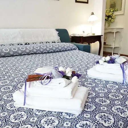 Casa Della Rovere Asti